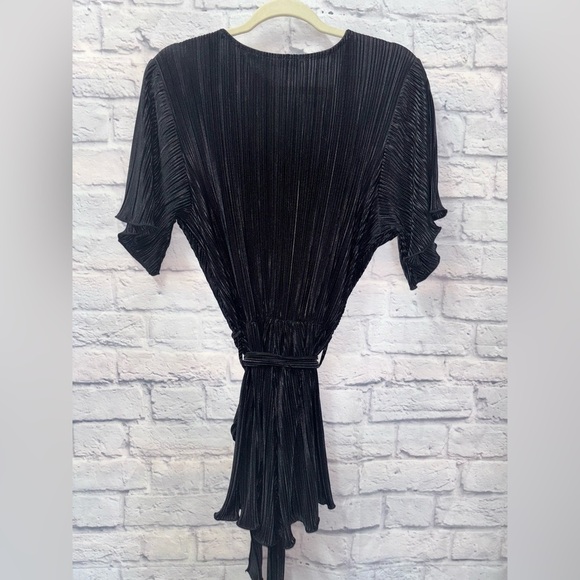 Black Romper with Tie Waist - Picture 4 of 5